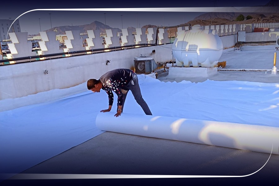 عزل حراري للأسطح والمباني في السعودية باستخدام الفوم لحماية المبنى من حرارة الشمس